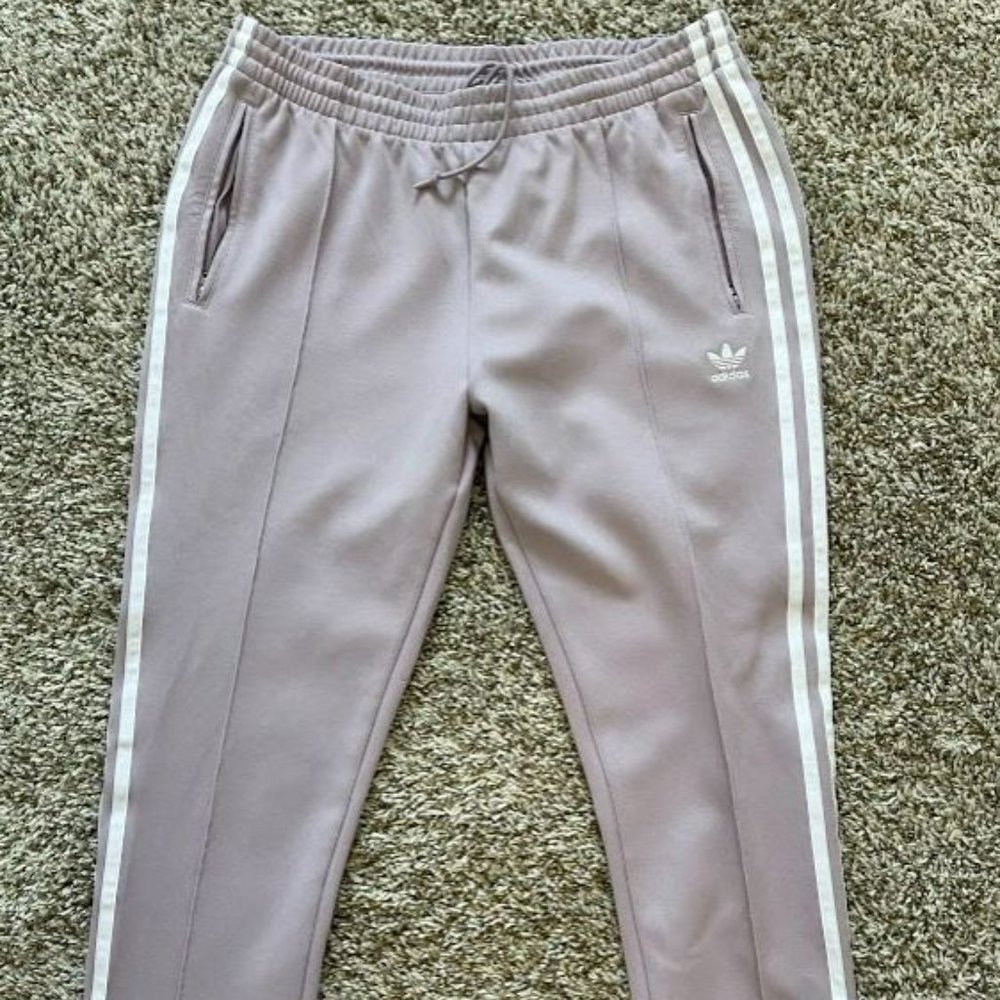 PRIMEBLUE SST TRACK PANTS- Lilac